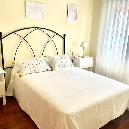 El Urogallo Con Garaje Διαμέρισμα Χιχόν