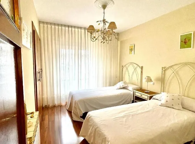 El Urogallo Con Garaje Διαμέρισμα Χιχόν