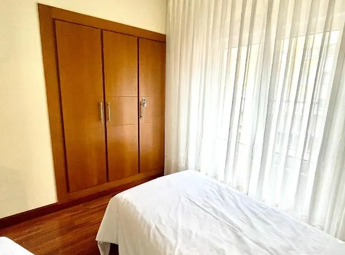 El Urogallo Con Garaje شقة