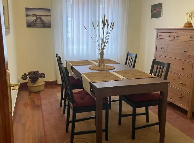 El Urogallo Con Garaje * خيخون